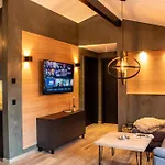 1000 Berge Kamin&whirlpool *