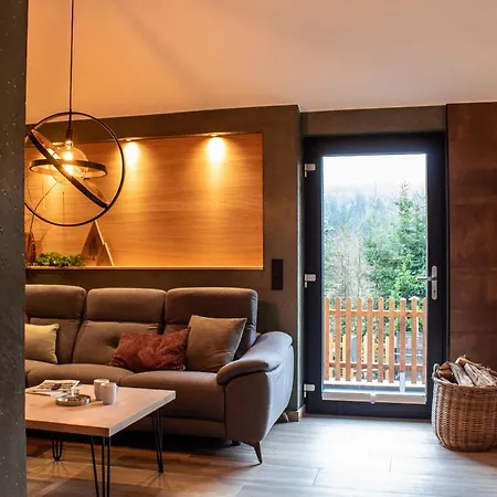 1000 Berge Kamin & Whirlpool Tatil Evi *