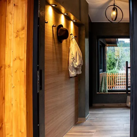 1000 Berge Kamin & Whirlpool *