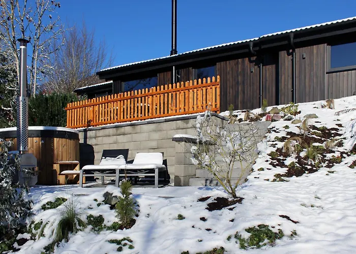 1000 Berge Kamin & Whirlpool Feriehus Winterberg